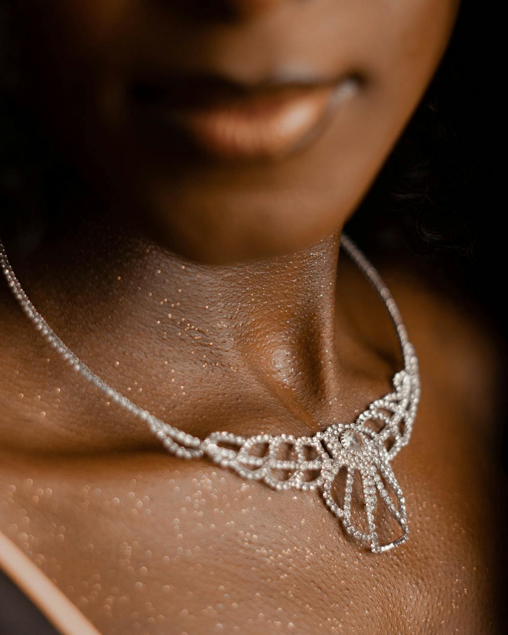 Veloura Gold Diamond Collection